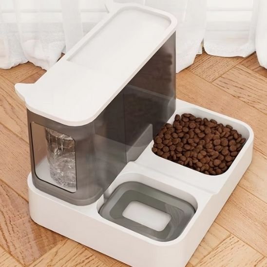Distributeur de croquettes pour chat PurrfectSupply vu de dessus.