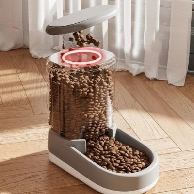 Remplissage distributeur de croquettes pour chat AutoFeeder XL