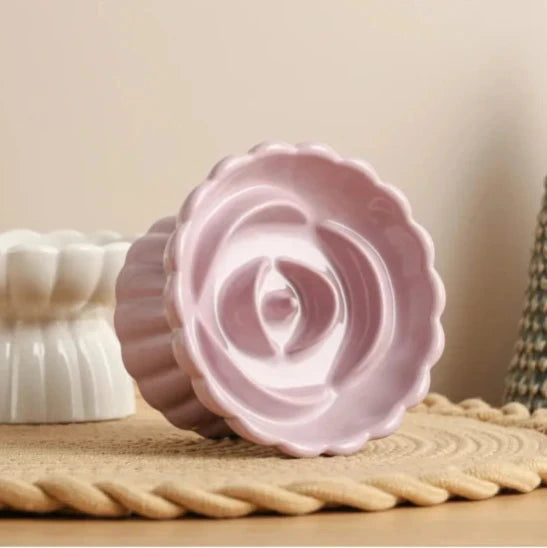 gamelle chat anti glouton Bowl&Roses rose couchée.