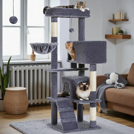 3 chats sur Arbre a chat ParadisFélin foncé