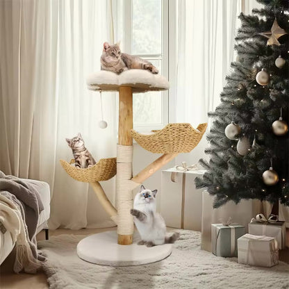 3 chats sur arbre a chat en bois ConfortScandinave2 dans un esprit de Noël 