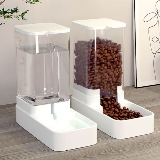 Distributeur de croquettes pour chat et distributeur eau Auto7Days Remplis