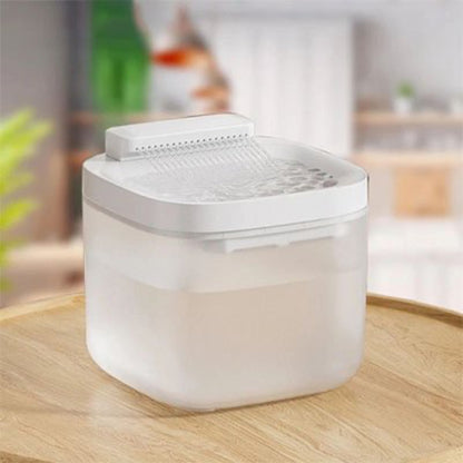 fontaine a eau pour chat PetWell blanche.