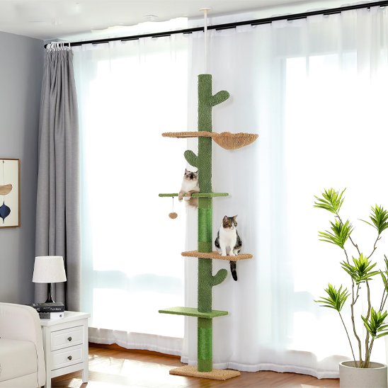 Arbre a chat FeliGreen dans salon 