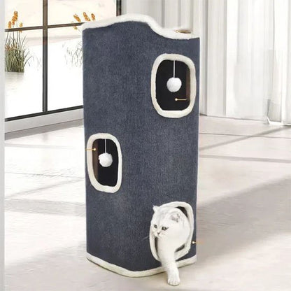 Chat blanc dans son Arbre a Chat CatCache L 