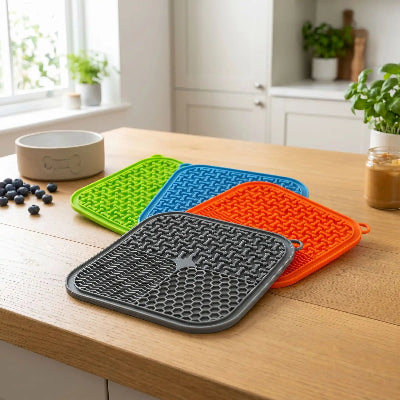quatres variantes du tapis de lechage ZenColor